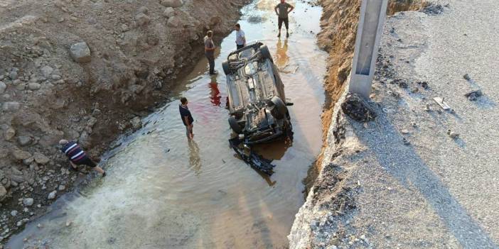Bir aile parçalandı: Dereye uçan otomobilde baba ve küçük oğlu hayatını kaybetti