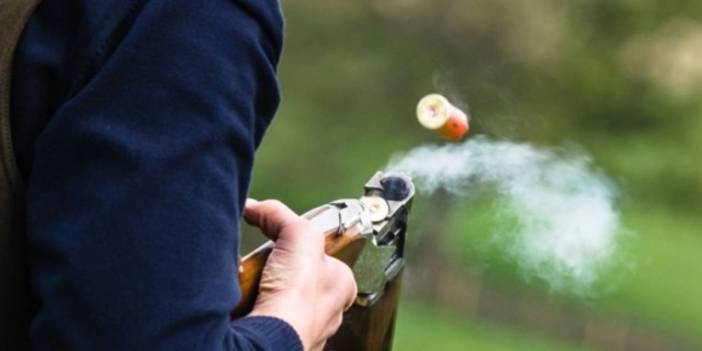 Tüfekle kulağından vurdu: Borç kavgasında silahlar çekildi