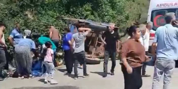 Fındık işçilerini taşıyan römork devrildi! 7 yaralı