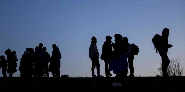 İran 1.2 milyon Afgan'ı sınır dışı etti