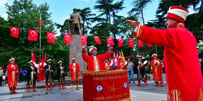 Aziz Yıldırım Trabzon'un fethini kutladı