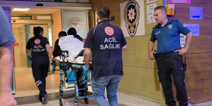 Kavgayı ayırmak isterken canından oluyordu: Güvenlik görevlisi bıçaklandı