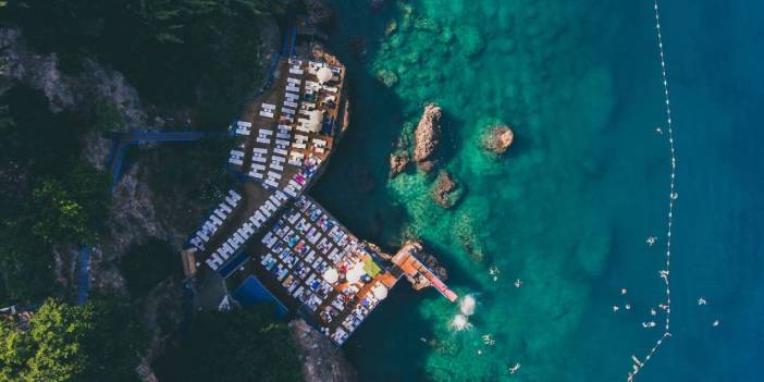 200 bin kişi akın etti: Yerli yabancı herkes oraya kaçtı