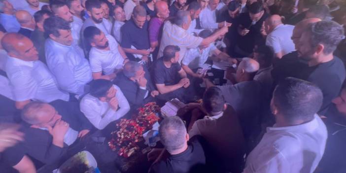 Aşiret düğününde paralar valizlere sığmadı: Saymak için 15 kişi oturdu