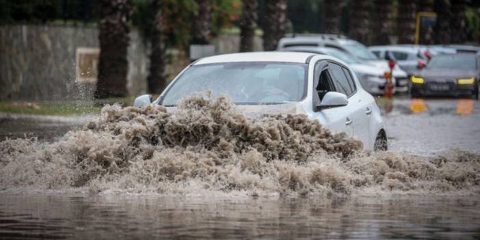 Yağmur yağacak mı derken Meteoroloji sel uyarısı yaptı! İşte riskli iller