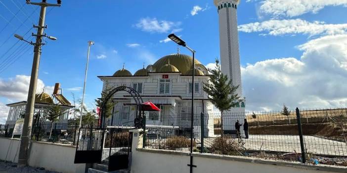 Halkın bağışları ile yapılan cami AKP'li belediyenin borcuna karşılık devredildi