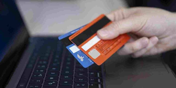 Vatandaş kredi kartına sarıldı: Ödemeler yüzde 52 arttı!