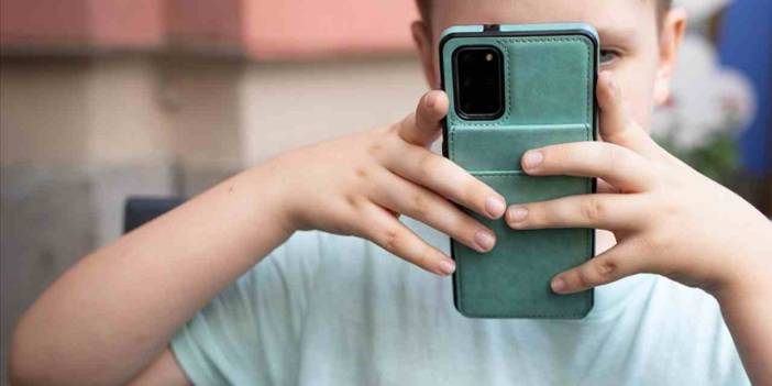 Ortaokullarda cep telefonu yasağı başladı