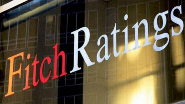 Fitch, Türkiye’nin kredi notunu indirdi