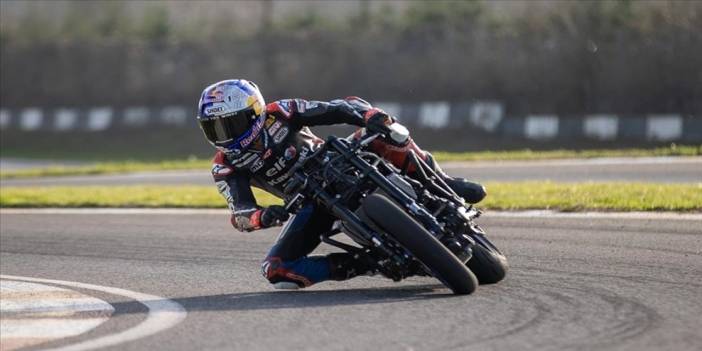 Can Öncü Fransa'da 2. oldu