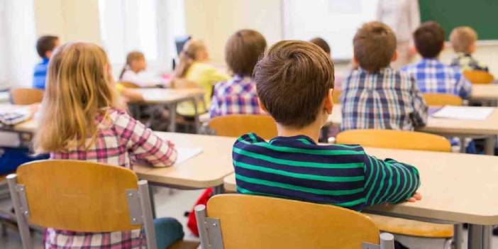 Bu felaketin hesabını kim verecek? Yoksulluk yüzünden 442 bin 643 çocuk okulu bıraktı!