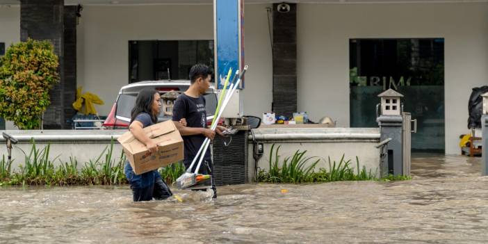 Endonezya'da sel: 14 ölü