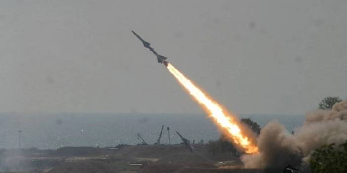 Husiler'den Tel Aviv'e hava saldırısı: Binlerce İsrailli sığınaklara kaçtı