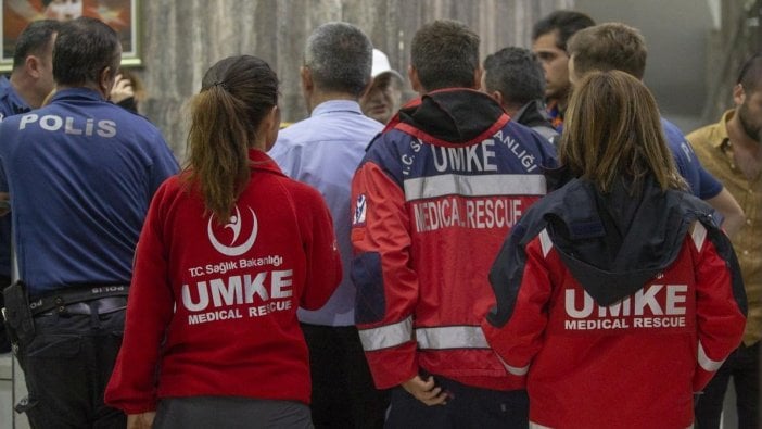 Kız öğrenci yurdunda "biber gazı" paniği!