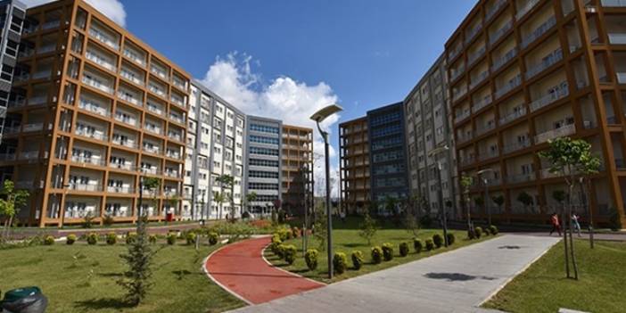 CHP'li Sevgi Kılıç: Cevizlibağ KYK'da öğrencilerin eşyaları çalındı