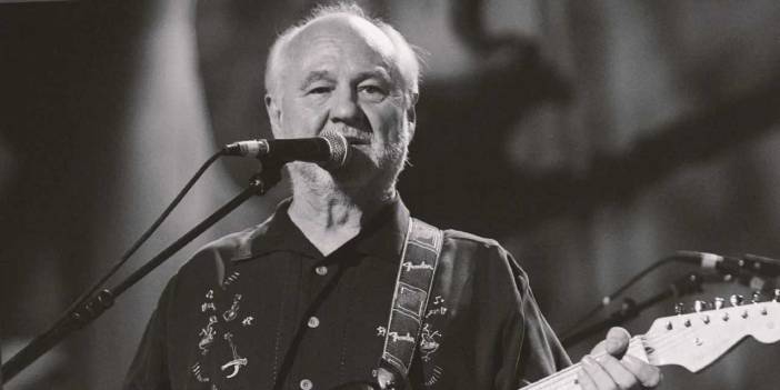 Ünlü şarkıcı ani bir hastalık sonucu hayatını kaybetti!