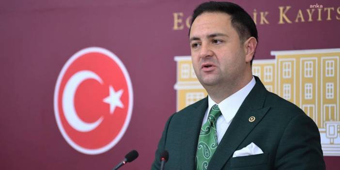 Umut Akdoğan Melih Gökçek dönemini işaret etti: Dinozorların dişleri tane tane döküldü