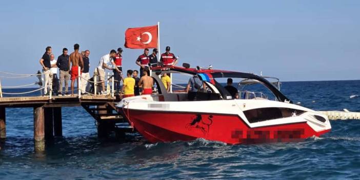 Denizde yüzerken tekne çarptı: Rus turist hayatını kaybetti