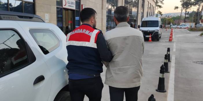 İzmir merkezli 16 ilde FETÖ'nün askeri mahrem yapılanmasına operasyon