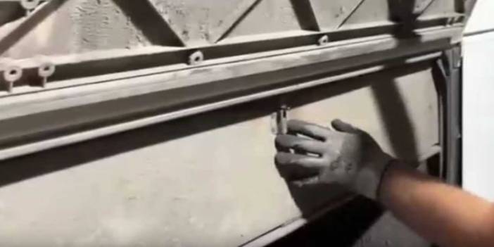 Araçtaki gizli bölmeyi polis ekipleri fark etti! Bakın içinden ne çıktı