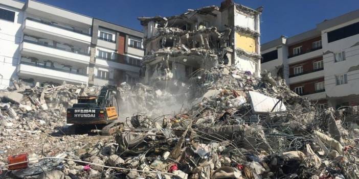 67 kişiye mezar olan Yunus Kaya Apartmanı davasında savcıdan AKP'li müteahhit için ceza talebi