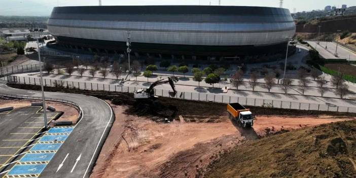 Kocaelispor Stadı'na toprak kayması önlemi