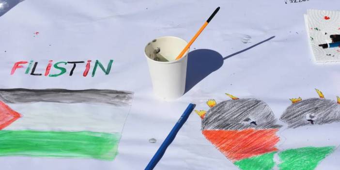 "Filistinli çocuklar için çiz" etkinliği
