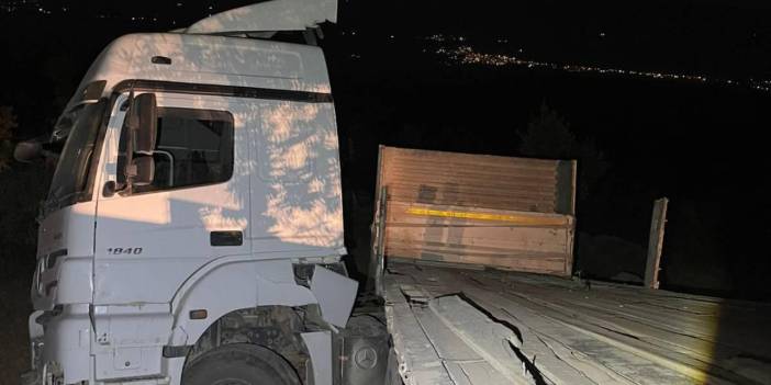 Şırnak'ta şarampole düşen TIR'ın şoförü öldü