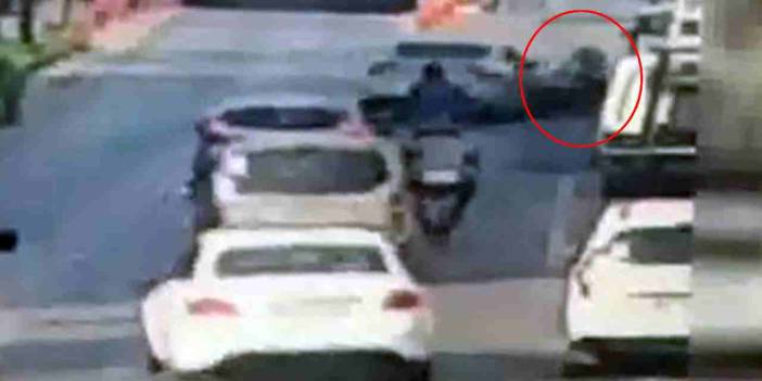 Bunun adı resmen cinayet: Otomobilini motosikletlinin üzerine sürüp öldürdü! İşte eşinin bile izleyemediği görüntüler