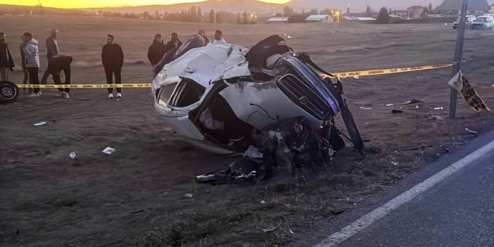 Afyon'da feci kaza! 15 yaşındaki ehliyetsiz sürücü olay yerinde can verdi