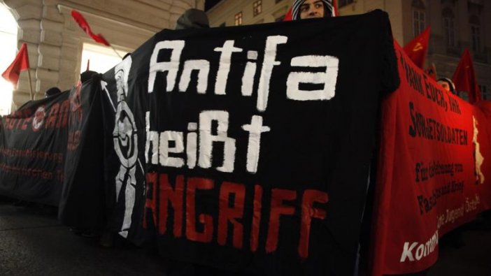 'Antifa' kitabının yazarı, ABD’dedeki faşist karşıtı hareketi yazdı