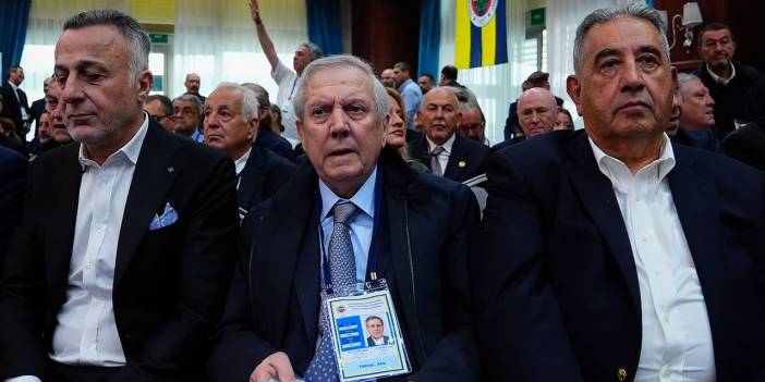 Fenerbahçe Divan Kurulu'nda kavga çıktı: Aziz Yıldırım çıldırdı