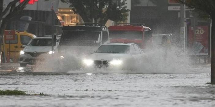 Meteoroloji’den çifte uyarı: İki bölgede 5 il için şiddetli yağış alarmı