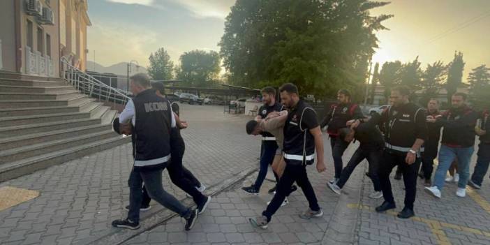 Uyuşturucu satıcısı polisle çatıştı