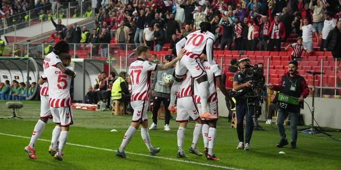 Samsunspor ilk Türk takımı oldu: Tarihe geçti