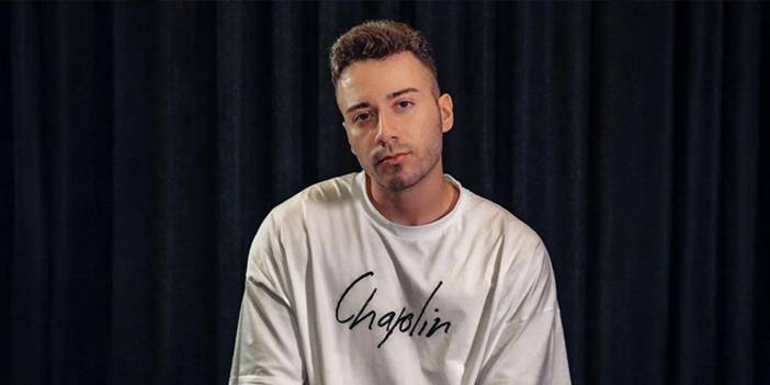 Tarikat iddialarının ardından Enes Batur'dan yeni hamle