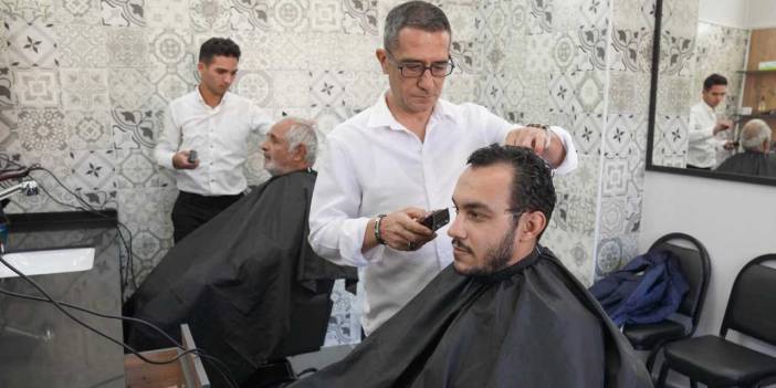 Türkiye'de ilk: Kent Berberi açıldı! Tıraşlar ücretsiz