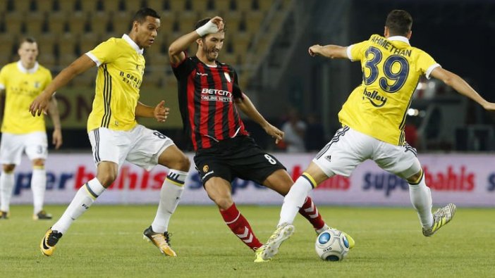 Fenerbahçe'ye Üsküp'te soğuk duş! Vardar'a 2-0 mağlup oldular!