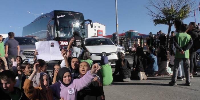 2025'te aynı noktada 8 ölüm! Miniklerden 'önlem alın' eylemi