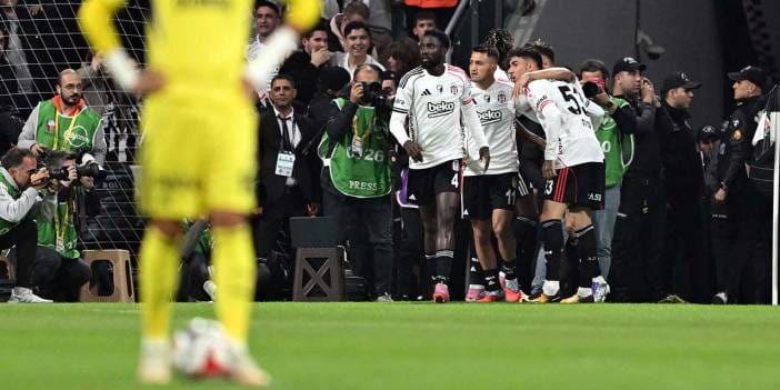 Derbide art arda olaylar: Kırmızı kart çıktı