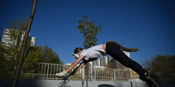 Egzersiz kurallarını değiştiren en çılgın trend: Bu akımın takipçileri bunun tüm vücudu çalıştırdığını iddia ediyor
