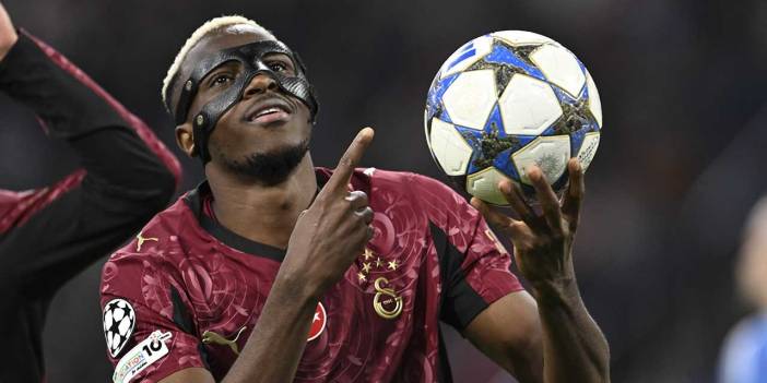 UEFA açıkladı: Osimhen seçildi