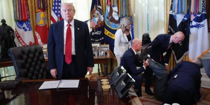 Trump’ın basın toplantısında şok anlar: Yönetici bayıldı Dr. Mehmet Öz müdahale etti