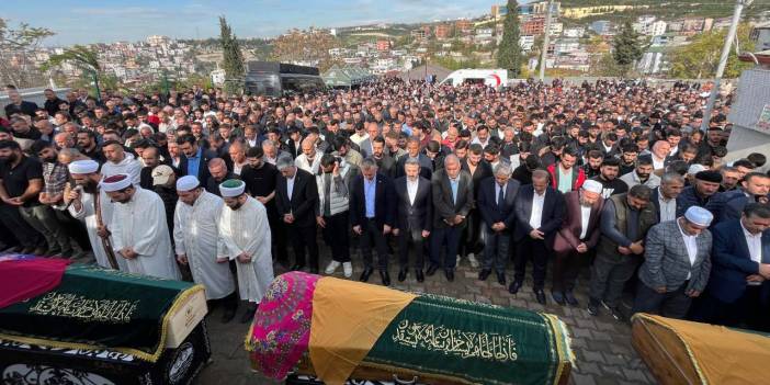 Patlamada can veren çocuk işçiler son yolculuğuna uğurlandı