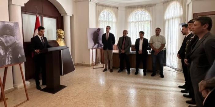 Atatürk Kamerun'da anıldı: Onun vizyonu yol gösterici olmaya devam ediyor