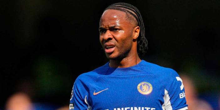 Yıldız futbolcunun evine hırsız girdi: Evdeyken hırsızlarla karşılaştı