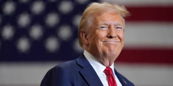 Trump havuzdaki genç kadınlara bakarken burunu cama çarpmış! Epstein iddiasını reddetti