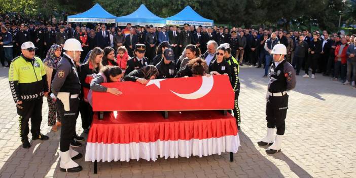 Feci kazada şehit düşen polis son yolculuğuna uğurlandı