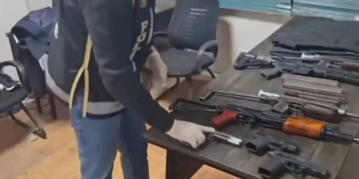 Emniyet’ten suç örgütüne operasyon: Otomatik silahlar ele geçirildi