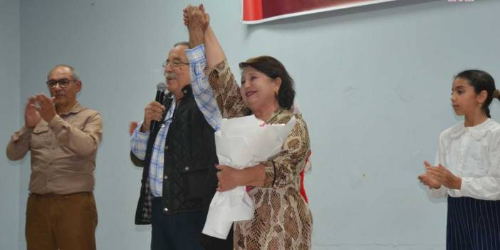 Esnaf, çiftçi, ev hanımı sahneye çıktı: Ayakta alkışlandı